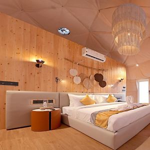 Le Villagio Resort & Domes
